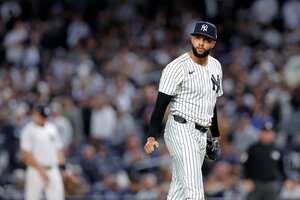 The Yankees are reportedly interested in bringing back Devin Williams next season.