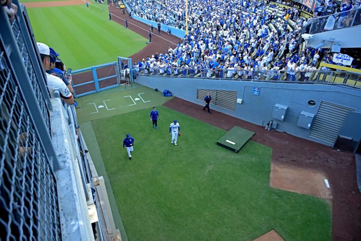 There are several outside options on the market this offseason for the Dodgers to upgrade their bullpen.