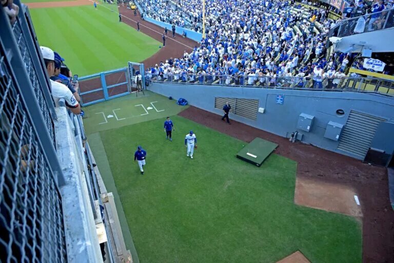 There are several outside options on the market this offseason for the Dodgers to upgrade their bullpen.
