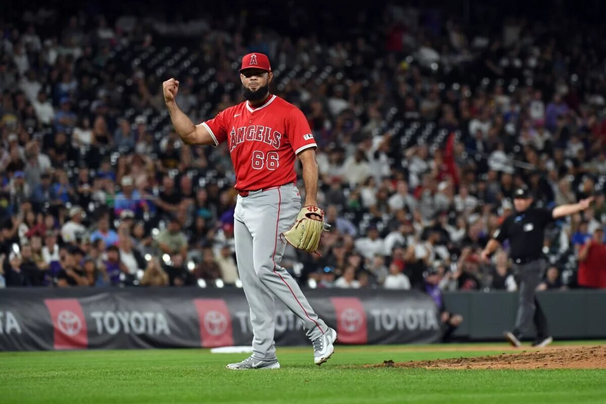 The Mets signed journeyman reliever Luis García to a one-year deal on Wednesday.