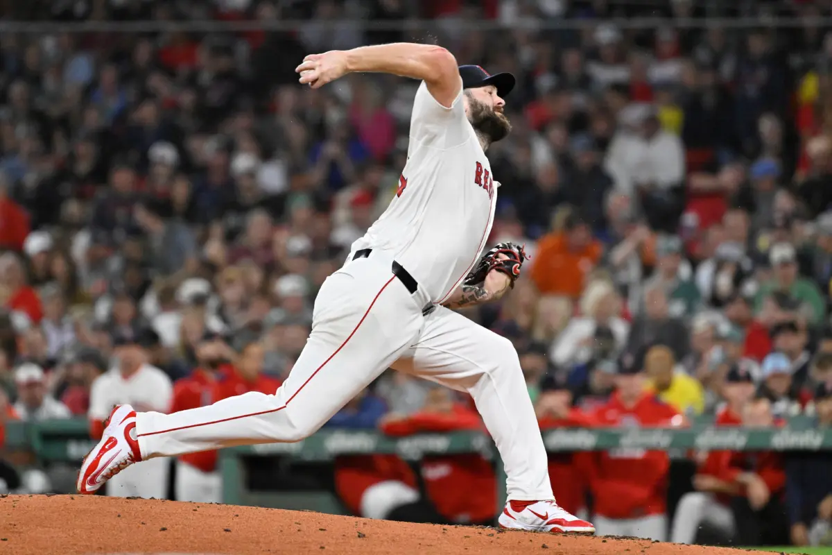 Boston Red Sox starting pitcher Lucas Giolito pitching against the Athletics at Fenway Park in Boston, Massachusetts on September 17, 2025.