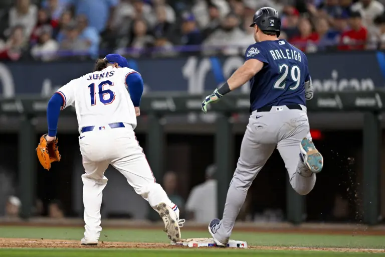 How the Mariners offense suddenly became the worst in baseball.