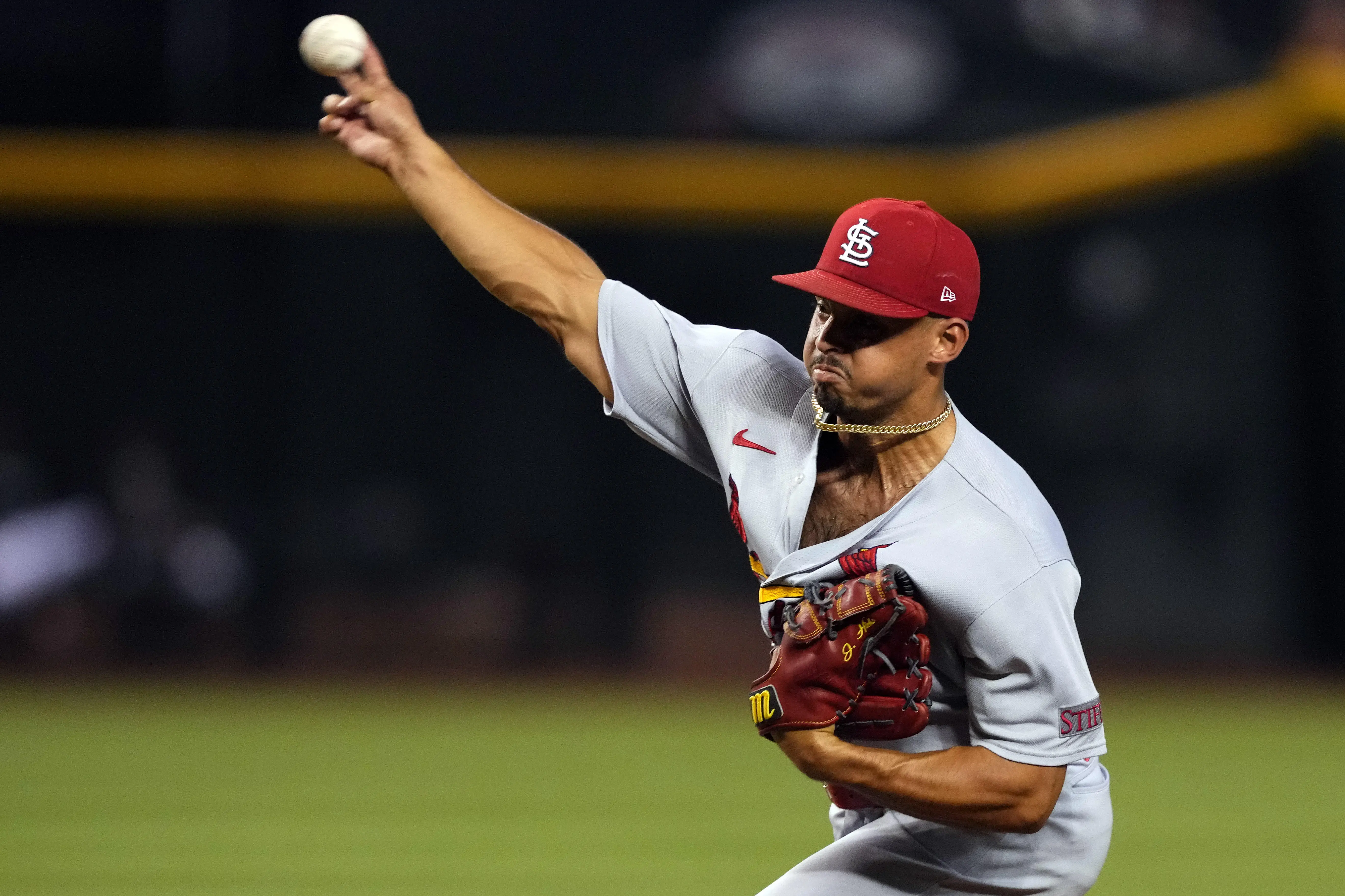 St. Louis Cardinals reliever Jordan Hicks pitching against the Arizona Diamondbacks during the ninth inning at Chase Field in Phoenix, Arizona, on July 24, 2023.