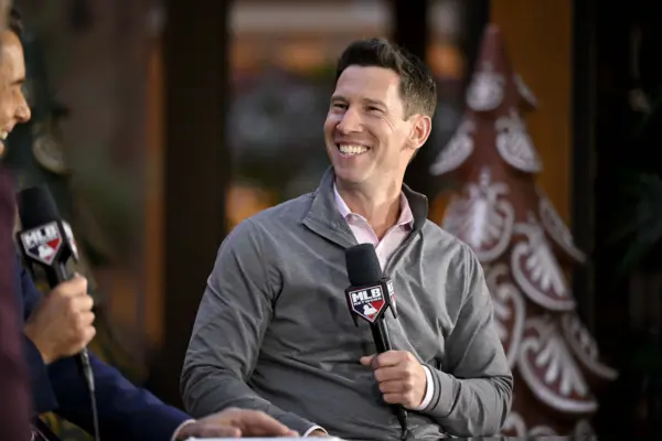 Red Sox Keeping General Manager Breslow Despite Displeased Fanbase