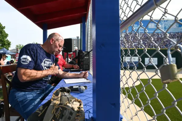 Braves Legend Believes the Dodgers Are the Team to Beat