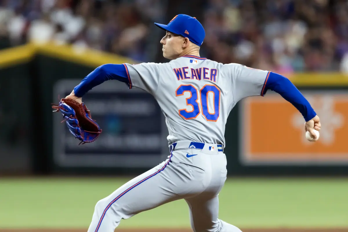 Mets pitcher Luke Weaver in the eighth inning against the Arizona Diamondbacks at Chase Field.