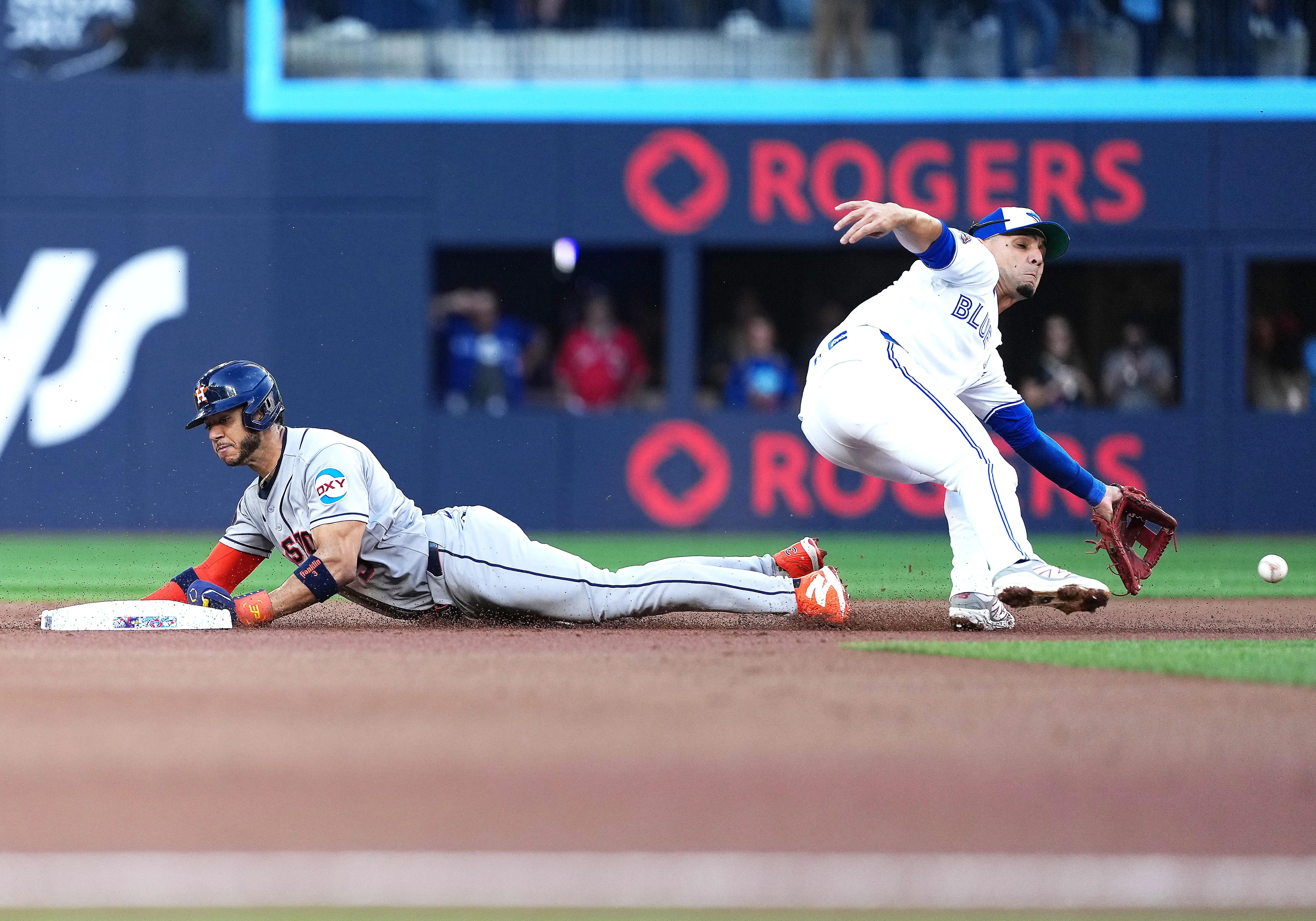The Blue Jays struggles have continued post All-Star break with self-inflicted mistakes. Pictured is Houston Astros shortstop Jeremy Pena successfully stealing second base vs the Toronto Blue Jays.