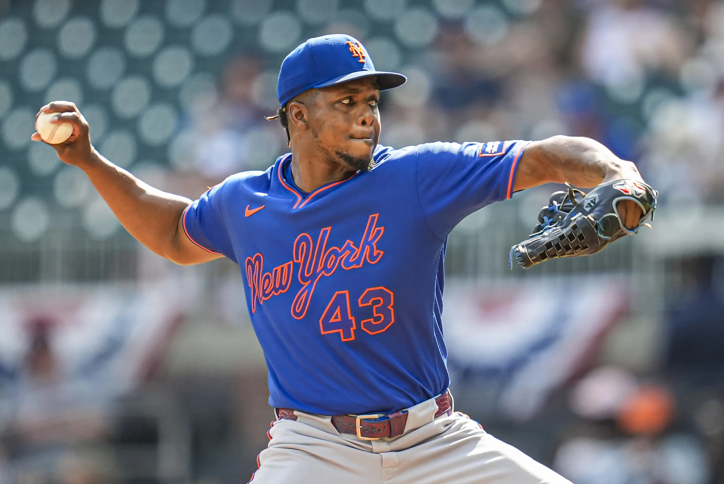 Trade candidate to join the Pirates' Bullpen, New York Mets reliever Huascar Brazoban pitching vs the Atlanta Braves.