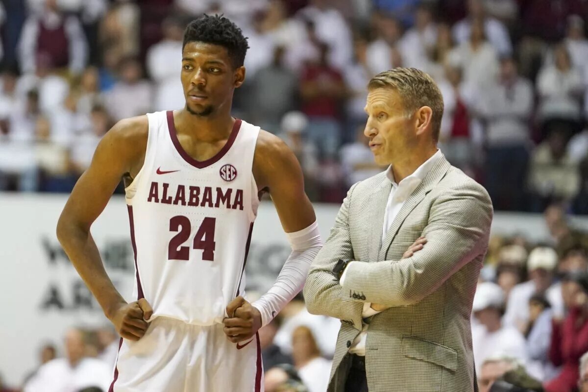 Brandon Miller dominates SEC Awards.
