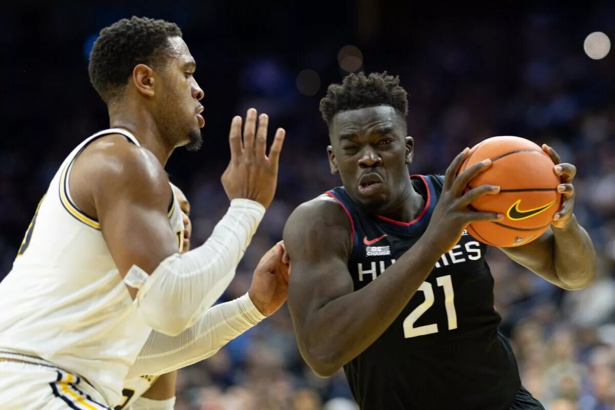Adama Sanogo leads the UConn Huskies in the Big East Tournament.