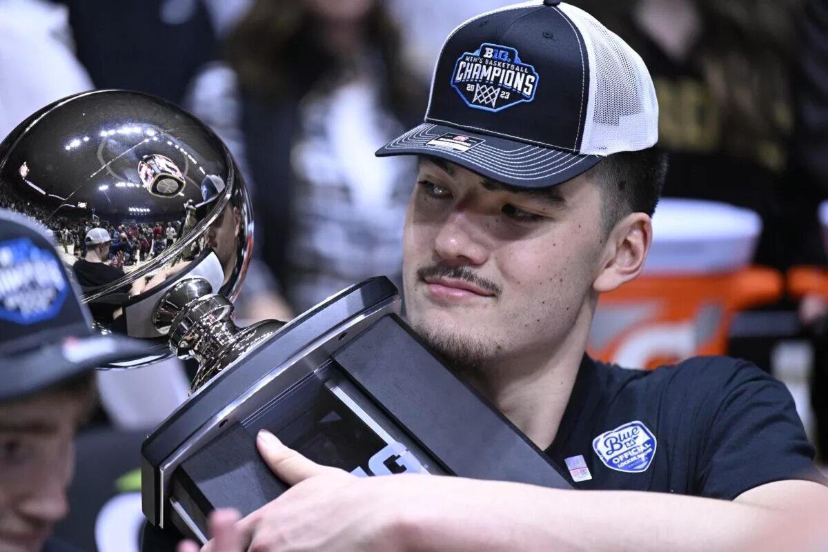 Zach Edey leads Purdue into the Big Ten Tournament.