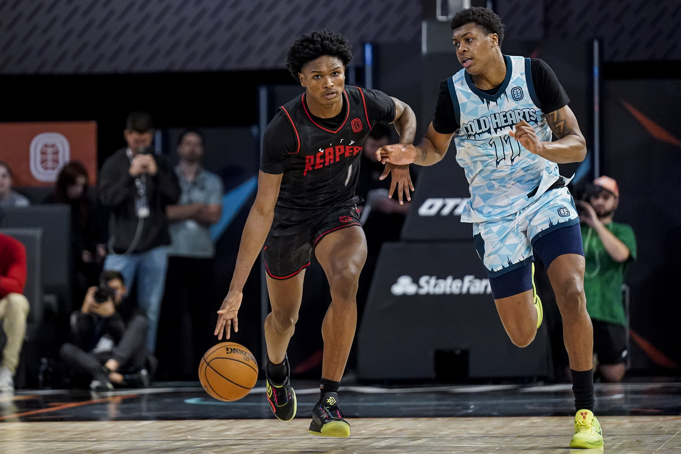 Dec 9, 2022; Atlanta, GA, USA; City Reapers guard Amen Thompson (1) shown during the game against the Cold Hearts at Overtime Elite. Where will he land in this NBA Mock draft? Mandatory Credit: Dale Zanine-USA TODAY Sports