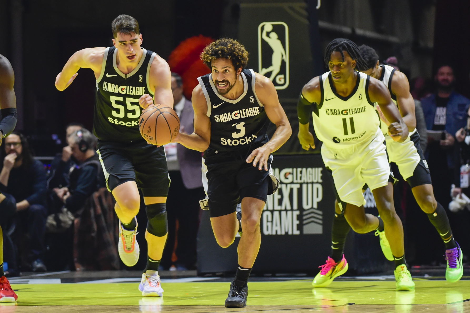 Spurs Re-Sign Dominick Barlow To Two-Way Contract - The NBA G League