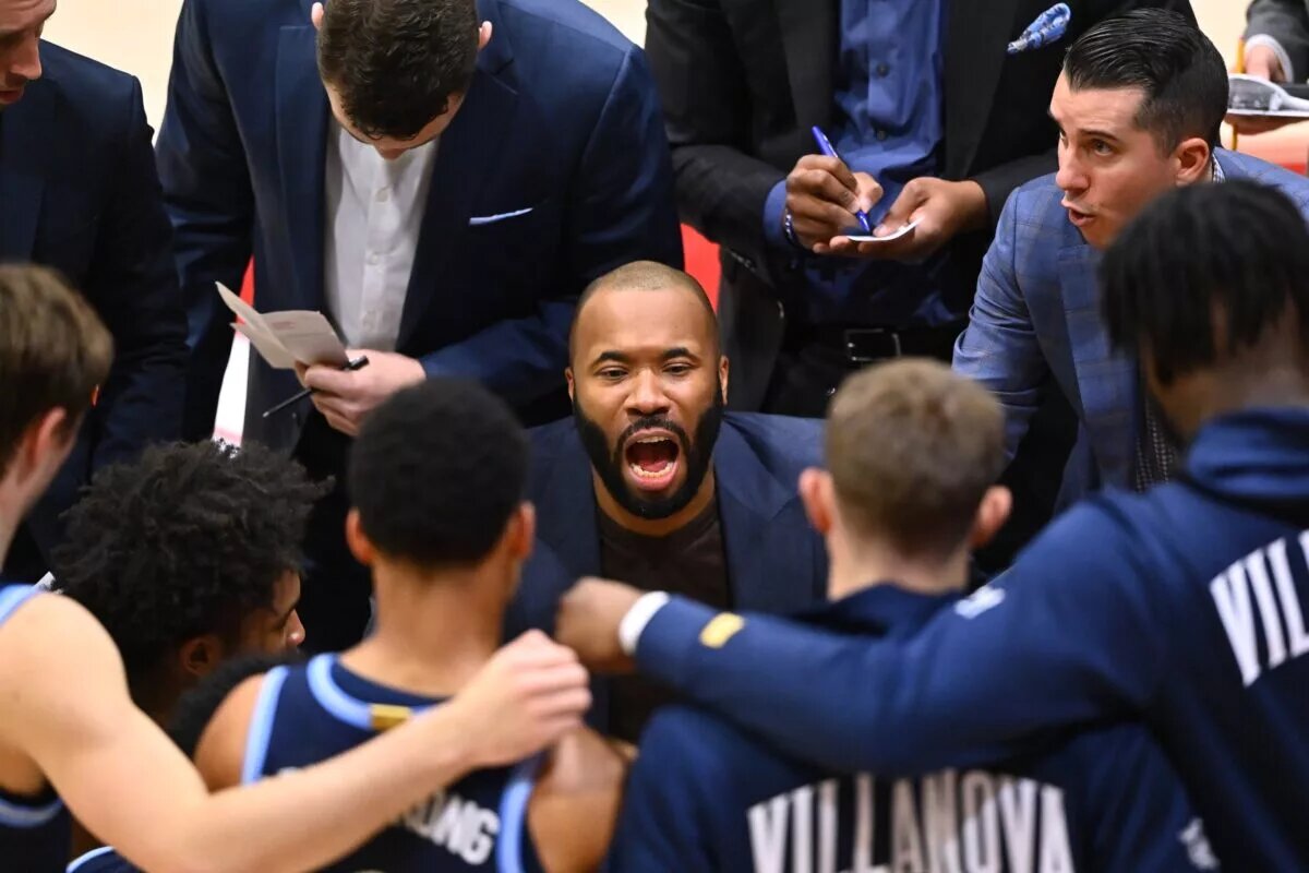Dec 17, 2022; Philadelphia, Pennsylvania, USA; Villanova Wildcats head coach Kyle Neptune leads a huddle against the Saint Joseph's Hawks in the second half at Michael J. Hagan Arena. Mandatory Credit: Kyle Ross-USA TODAY Sports