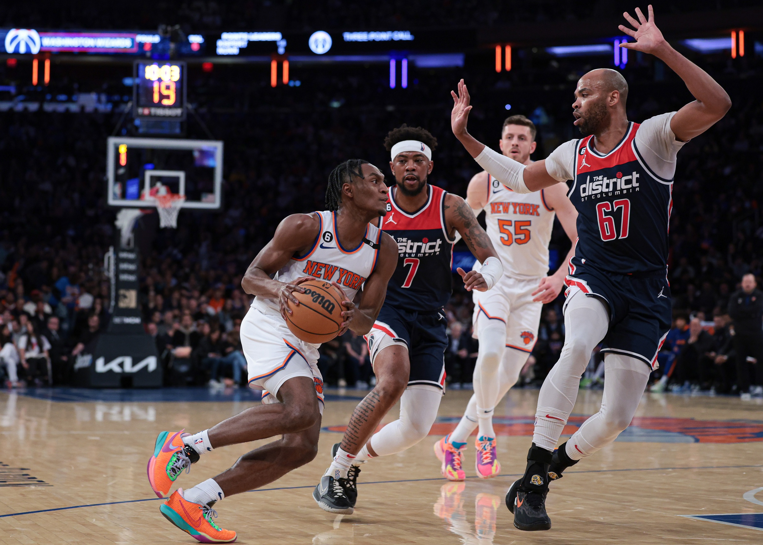 NBA free agency: Knicks bring back Taj Gibson