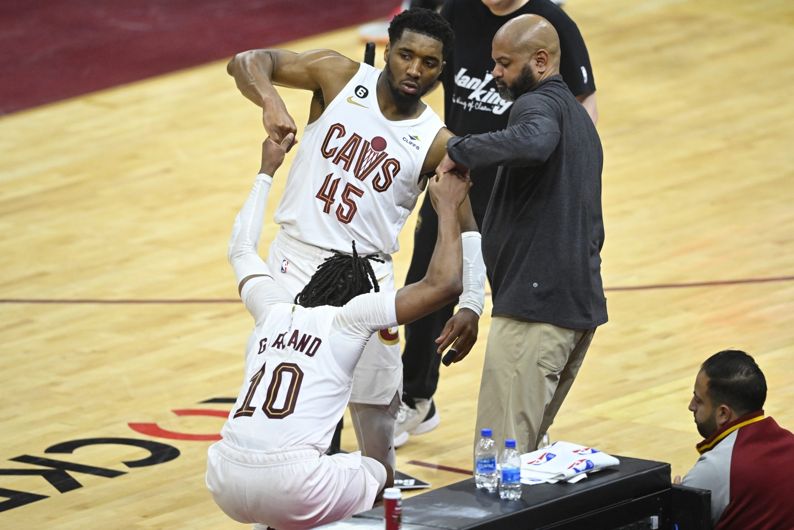 Power Ranking Cleveland Cavaliers' Roster Entering 2017-18 Season