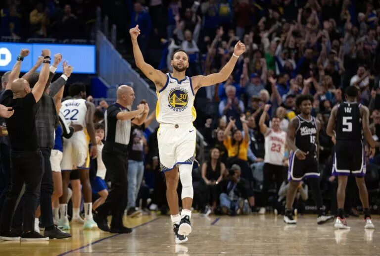 Oct 18, 2023; San Francisco, California, USA; Golden State Warriors guard Stephen Curry (30) celebrates his three-point basket that produced a 116-115 win over the Sacramento Kings during the fourth quarter at Chase Center. Mandatory Credit: D. Ross Cameron-USA TODAY Sports