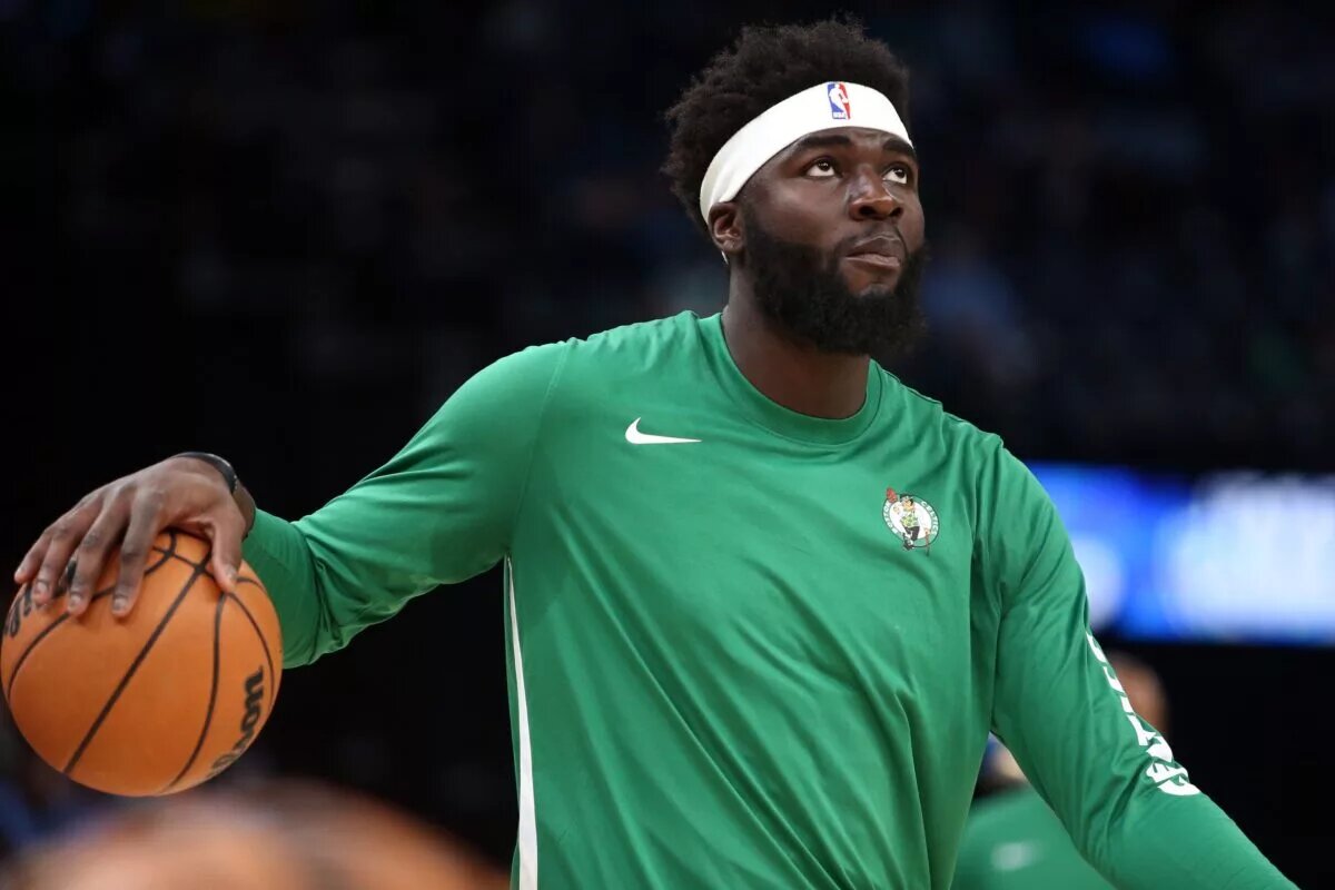 Boston Celtics center Neemias Queta (88) dribbles during warm ups prior to the game against the Memphis Grizzlies at FedExForum.