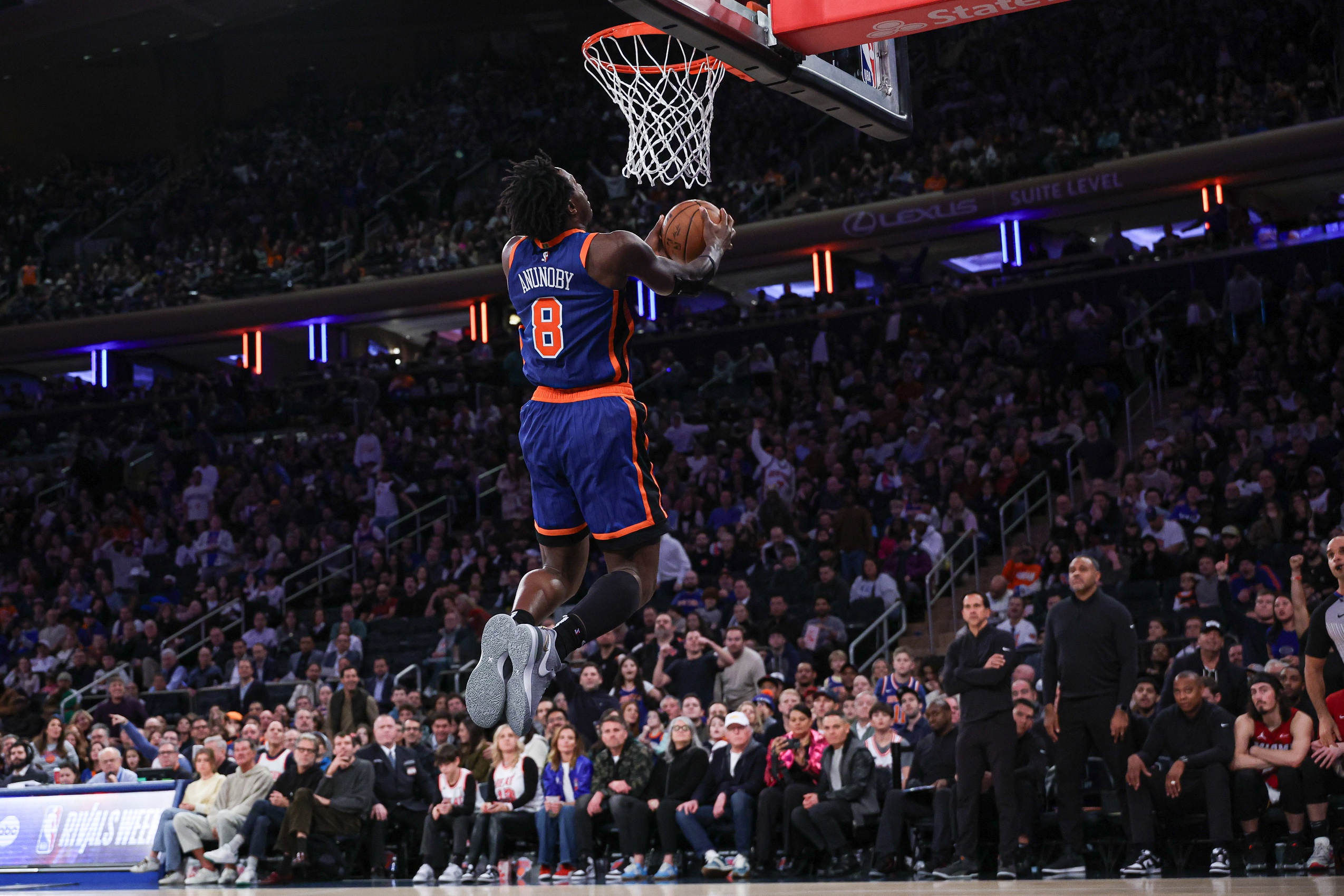 OG Anunoby highlights a solid New York Knicks first half.