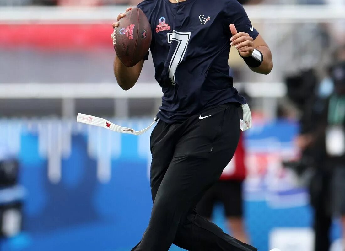 AFC quarterback C.J. Stroud (7) of the Houston Texans drops back to pass during the 2024 Pro Bowl at Camping World Stadium.