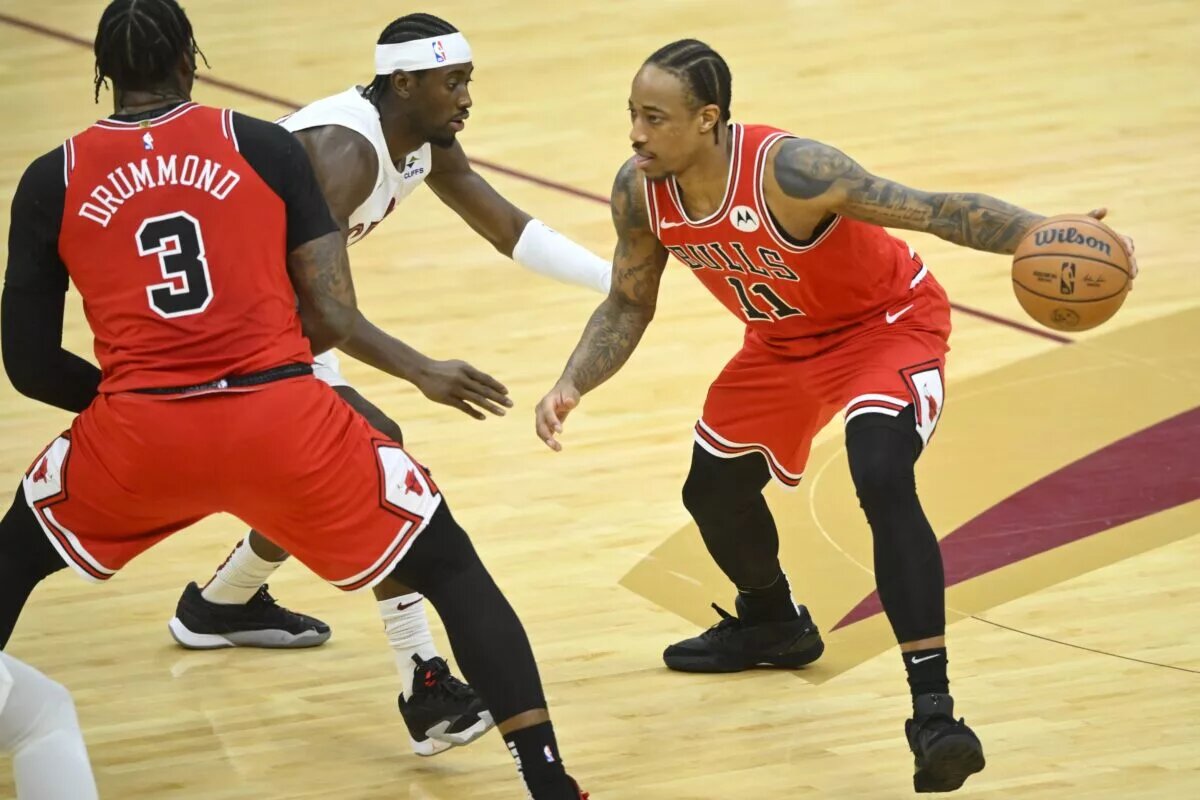 Bulls center Andre Drummond and forward DeMar DeRozan