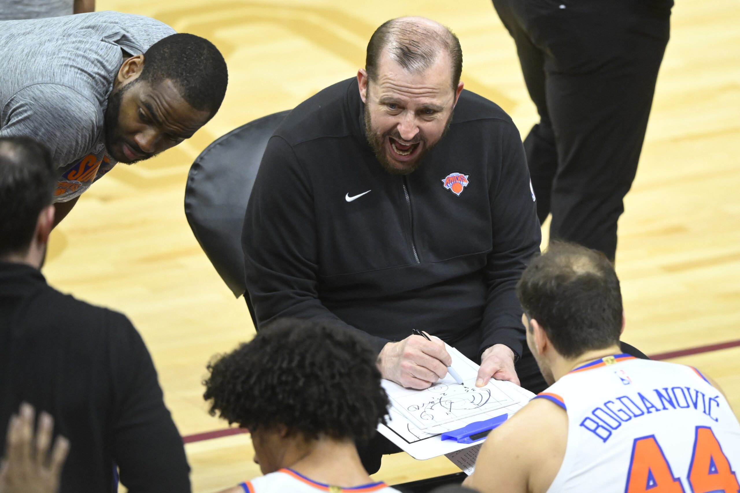 New York Knicks head coach Tom Thibodeau talks during a tempt in the third quarter against the Cleveland Cavaliers at Rocket Mortgage FieldHouse.