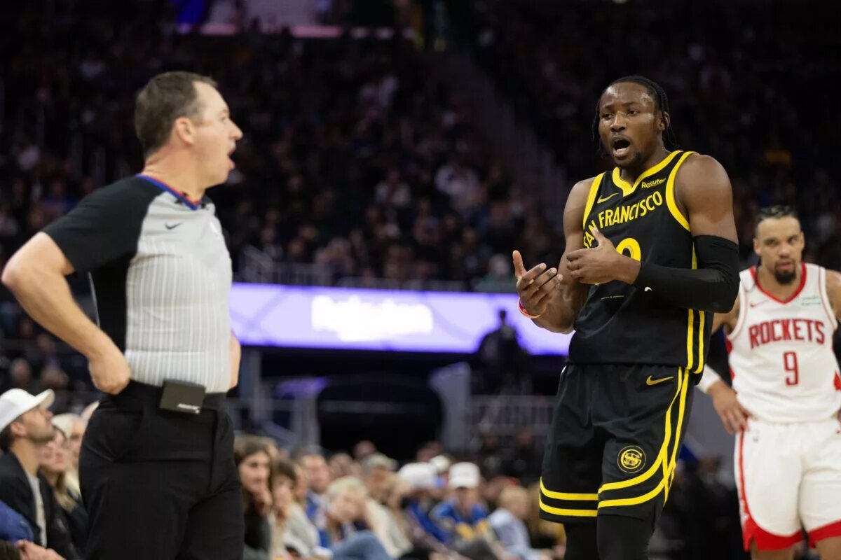 Golden State Warriors forward Jonathan Kuminga argues call while playing against Houston Rockets