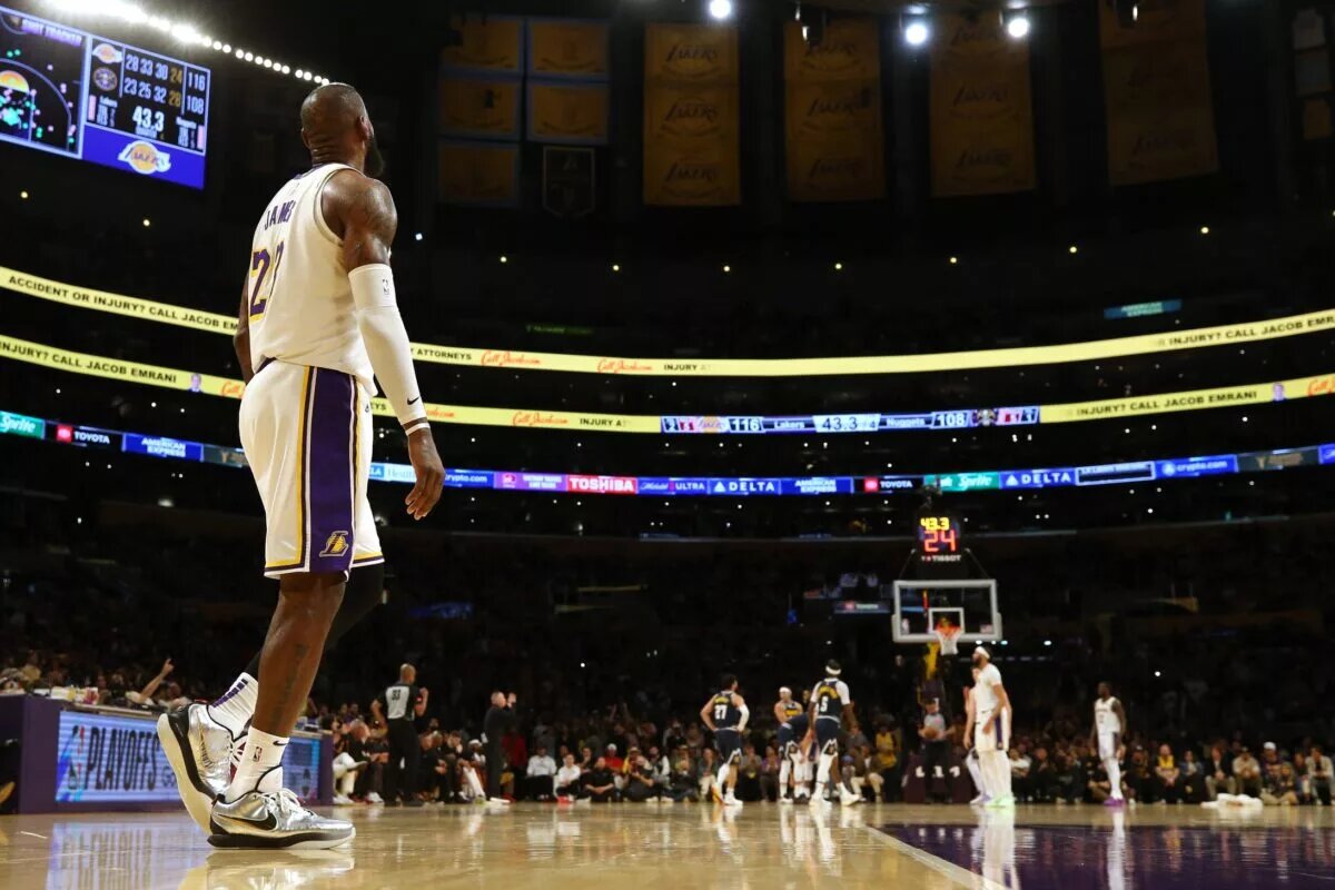 Los Angeles Lakers forward LeBron James