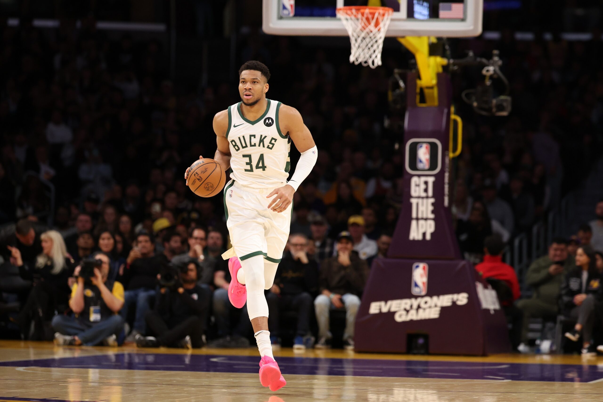 NBA Rumors: 3 West Teams Could Stop Lakers’ Blockbuster Trade