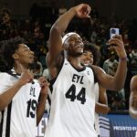 Oscar Tshiebwe was named G league rookie of the year.