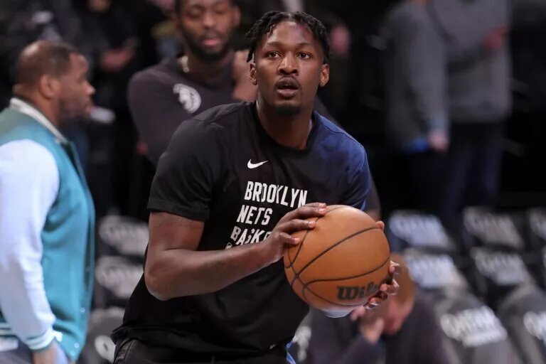 Dorian Finney Smith played in front of his father for the first time last night.