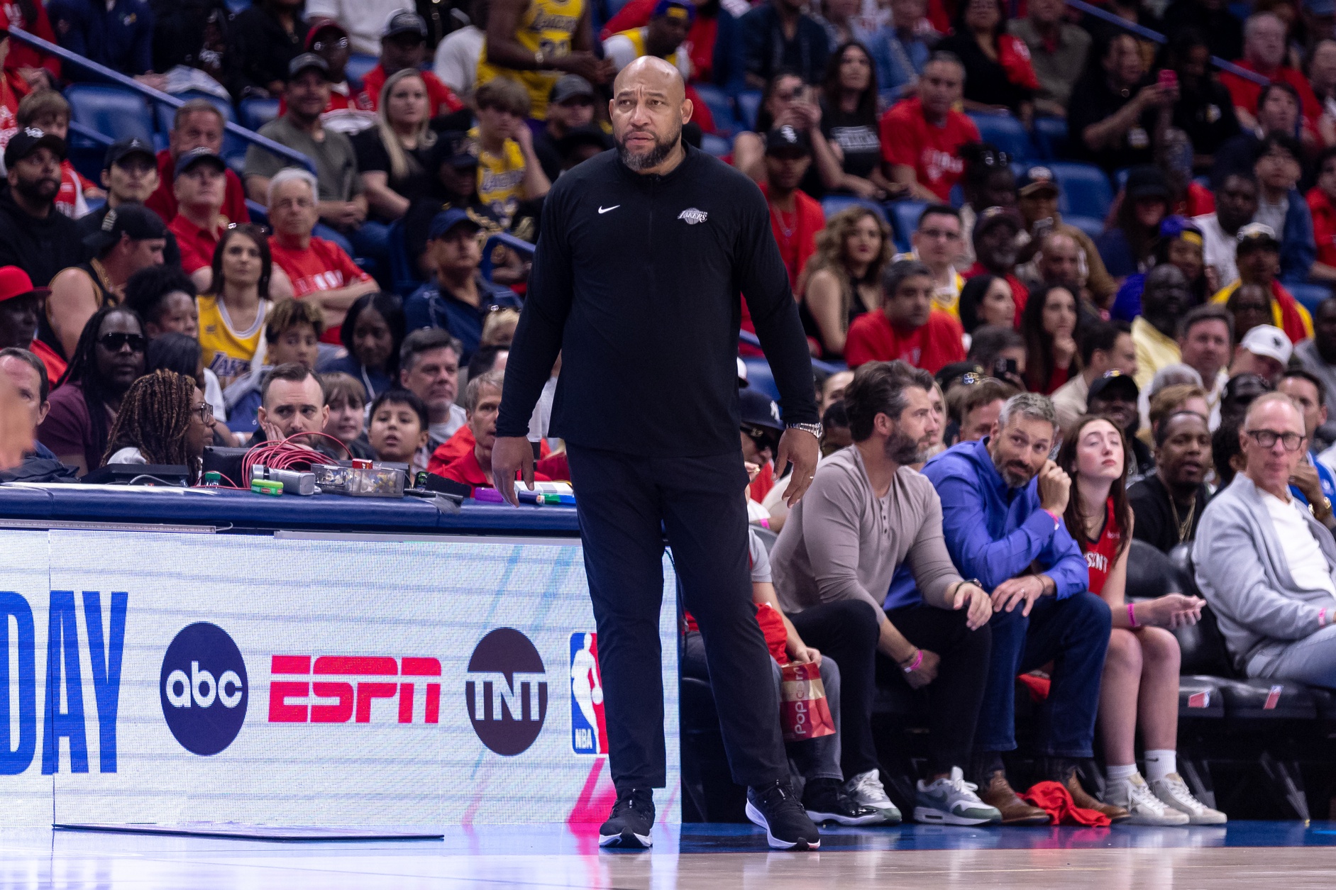 Key Lakers Bench Piece Plans to Return for Game 3