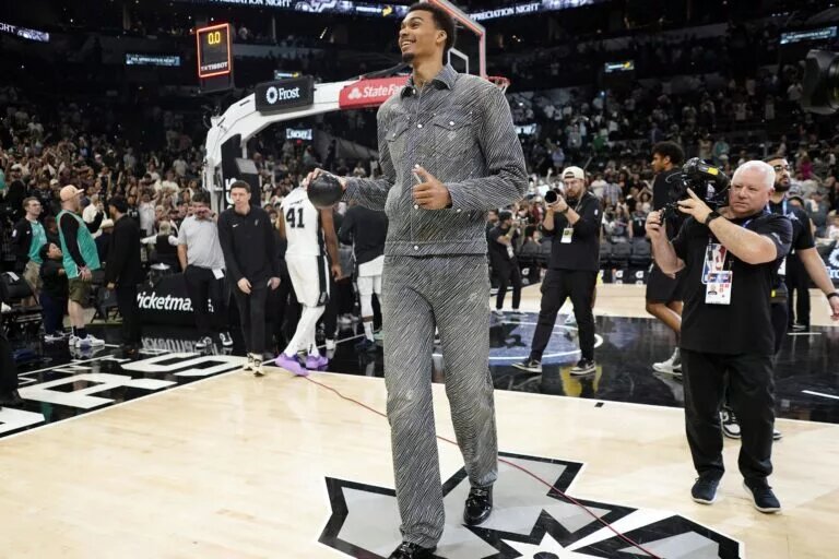 San Antonio Spurs rookie Victor Wembanyama, 2023-24/2024 NBA Rookie of the Yeat