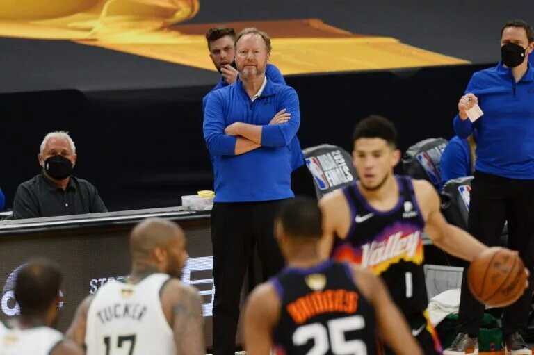 Phoenix Suns head coach Mike Budenholzer