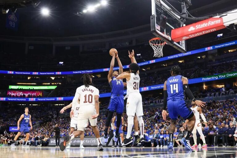 Cleveland Cavaliers center Jarrett Allen, NBA trade rumors