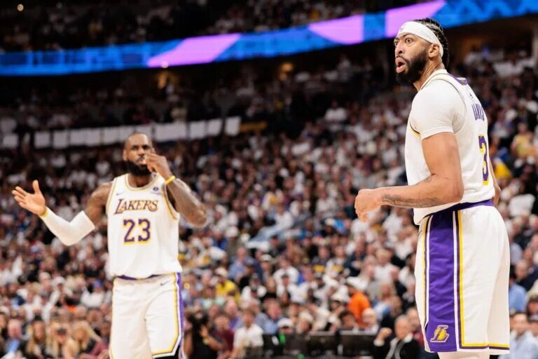 Los Angeles Lakers stars LeBron James and Anthony Davis