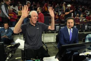 Bill Walton passed away today after a long cancer battle.