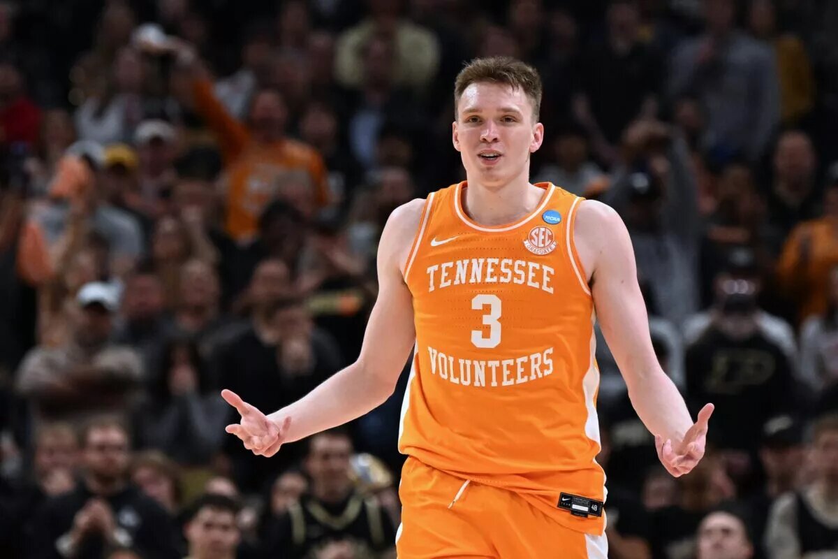 Dalton Knecht is one of the top prospects in this year's draft.