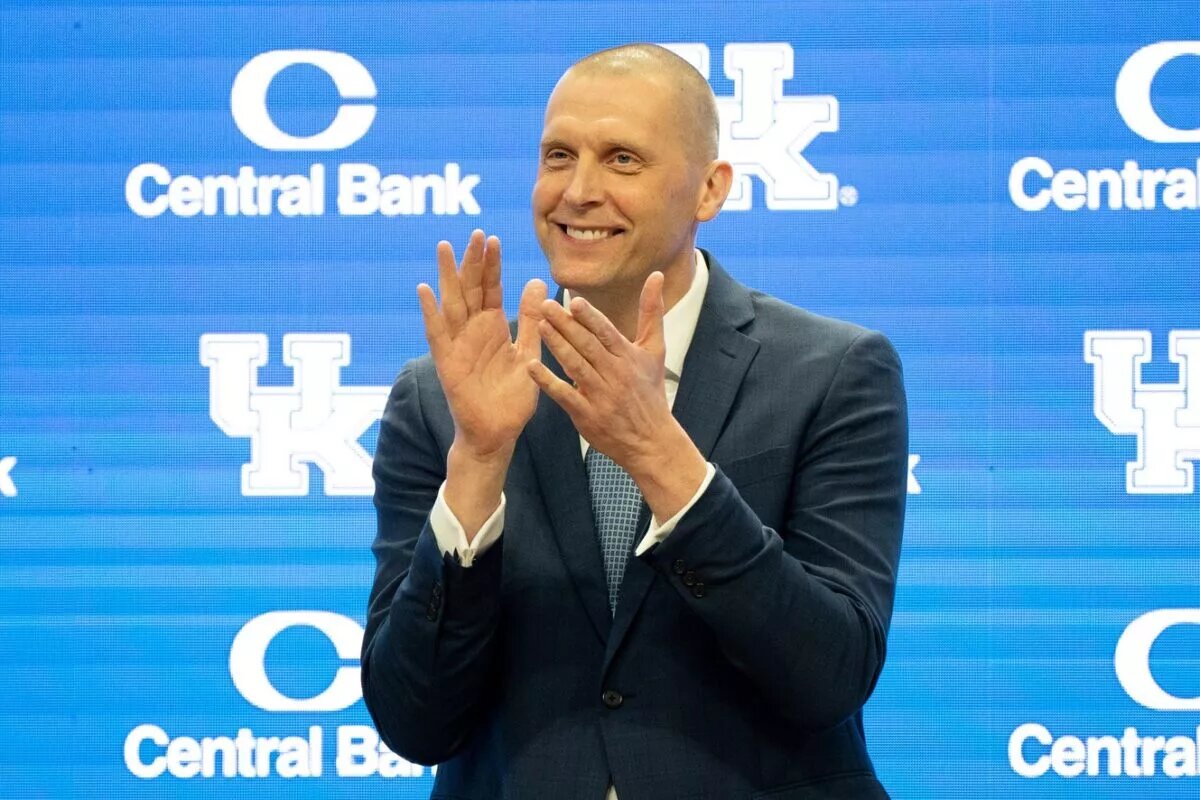 Kentucky and Mark Pope landed a big-time transfer.