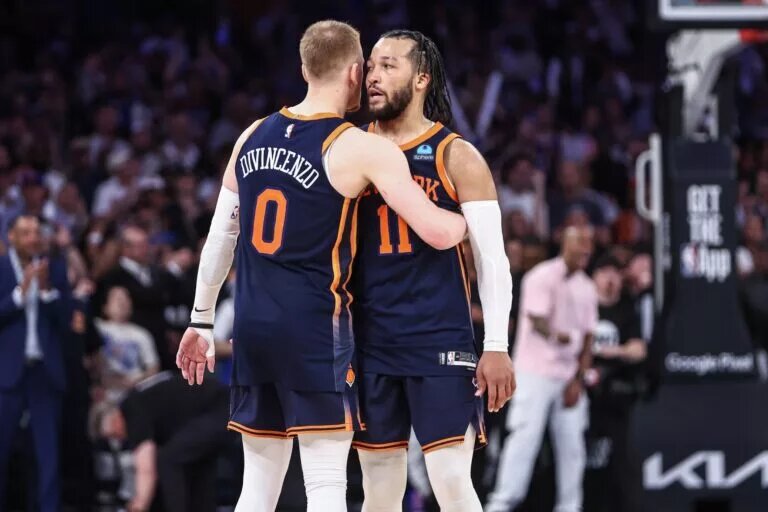 Jalen Brunson surpassed Carmelo Anthony in New York Knicks playoff scoring.