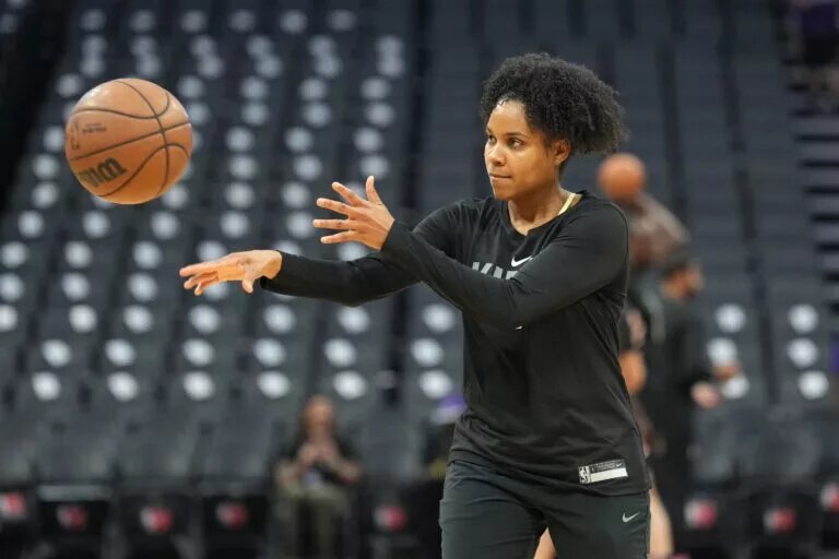 Lindsey Harding could be considered for the Pistons head coaching job.