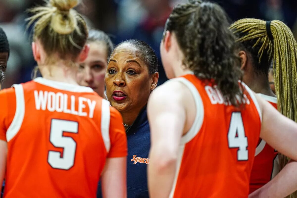 Mar 25, 2024; Storrs, Connecticut, USA; Syracuse Orange head coach Felisha Legette-Jack talks to her players from the sideline as they take on the UConn Huskies at Harry A. Gampel Pavilion. Mandatory Credit: David Butler II-USA TODAY Sports