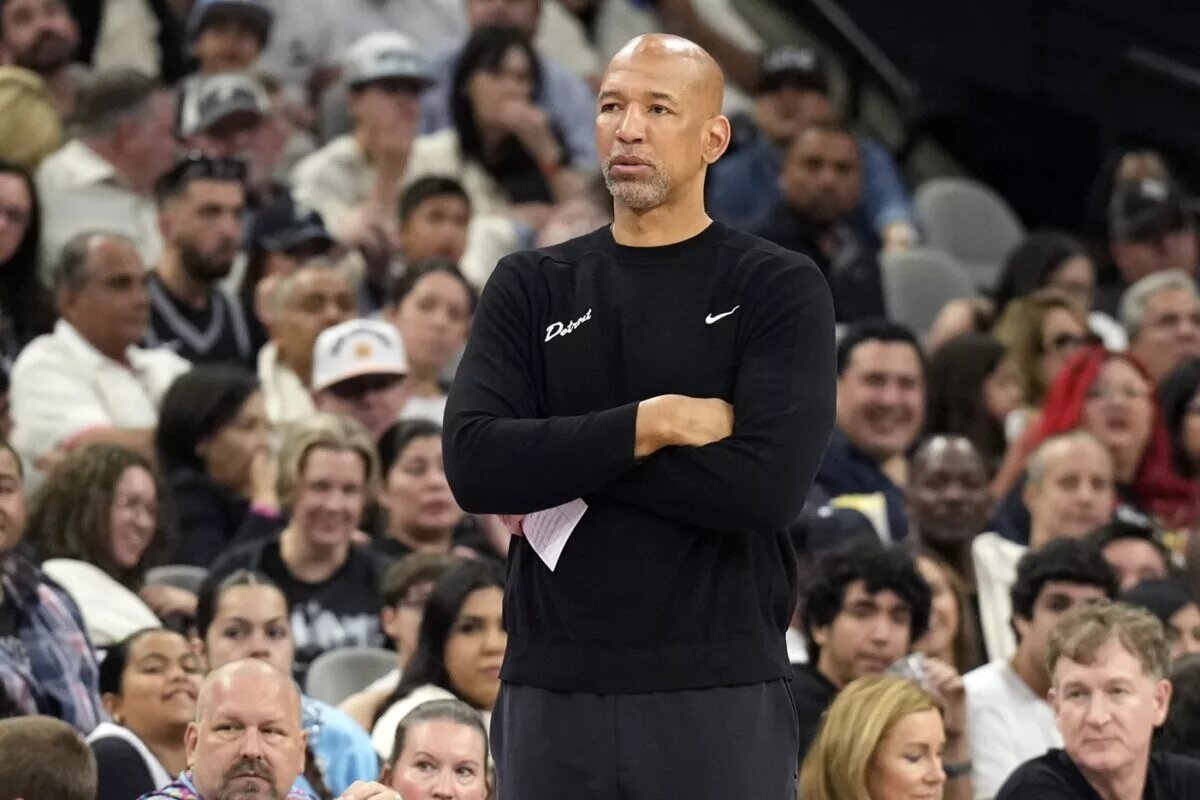 Detroit Pistons head coach Monty Williams observes his team during the second half against the San Antonio Spurs at Frost Bank Center.