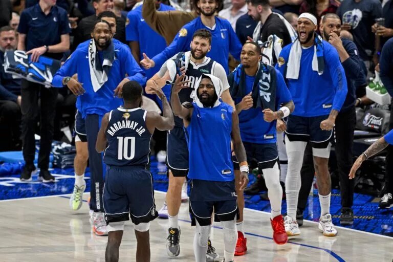 Tim Hardaway Jr had a big performance in Game 4.