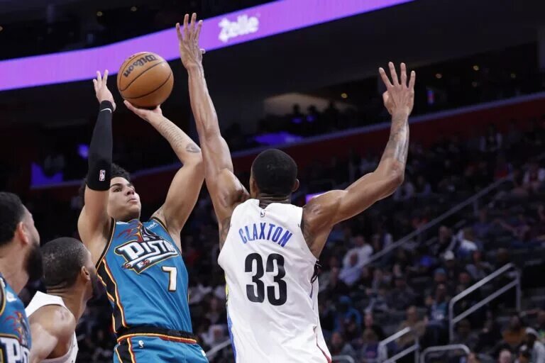 Former lottery pick Killian Hayes signed with the Nets.