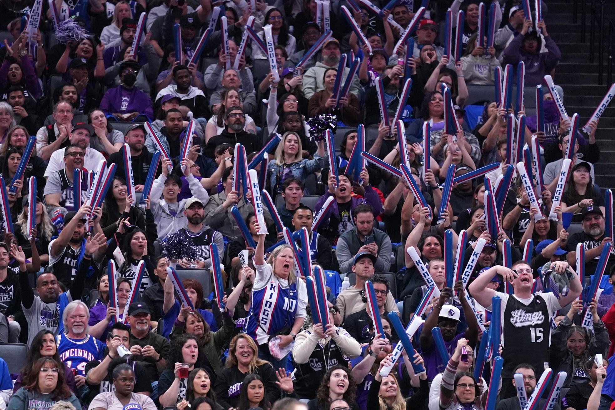 Sacramento Kings fans cheer