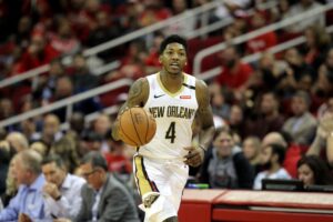 New Orleans Pelicans guard Elfrid Payton (4) handles the ball