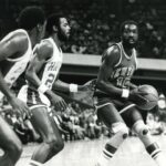 New York Knicks guard Earl Monroe (15) in action