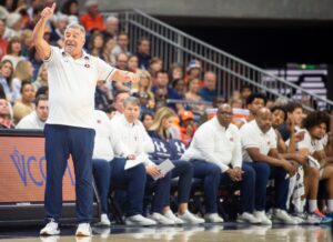 Auburn basketball looks to win the SEC this season.