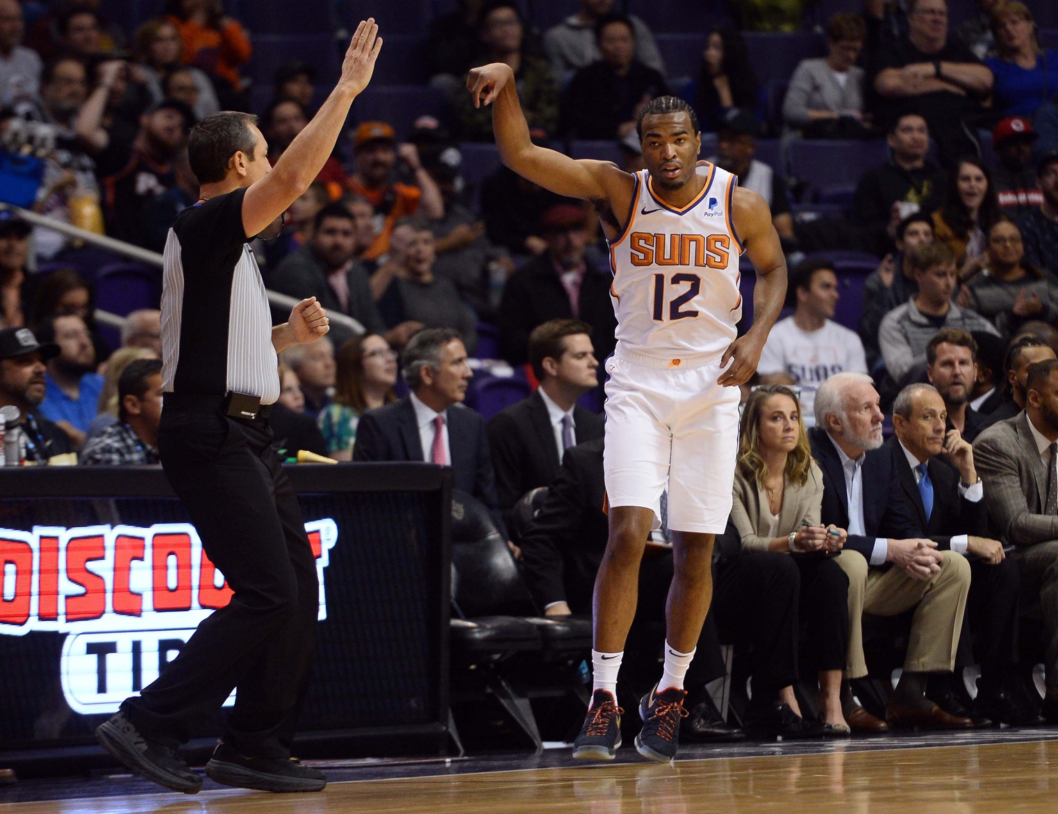 New York Knicks sign TJ Warren